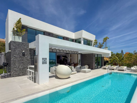 Villa for sale in Marbella