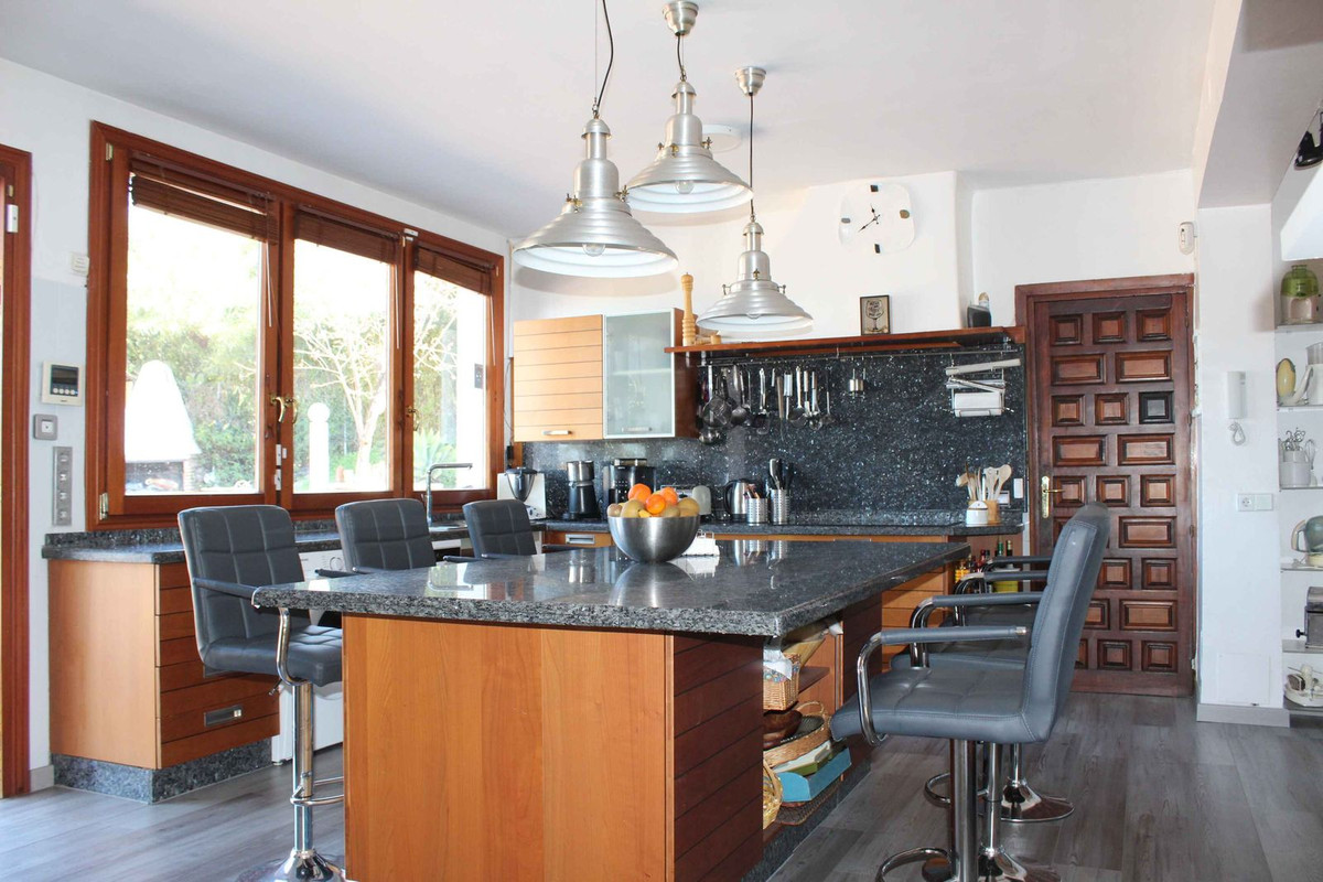 Villa for sale in Marbella