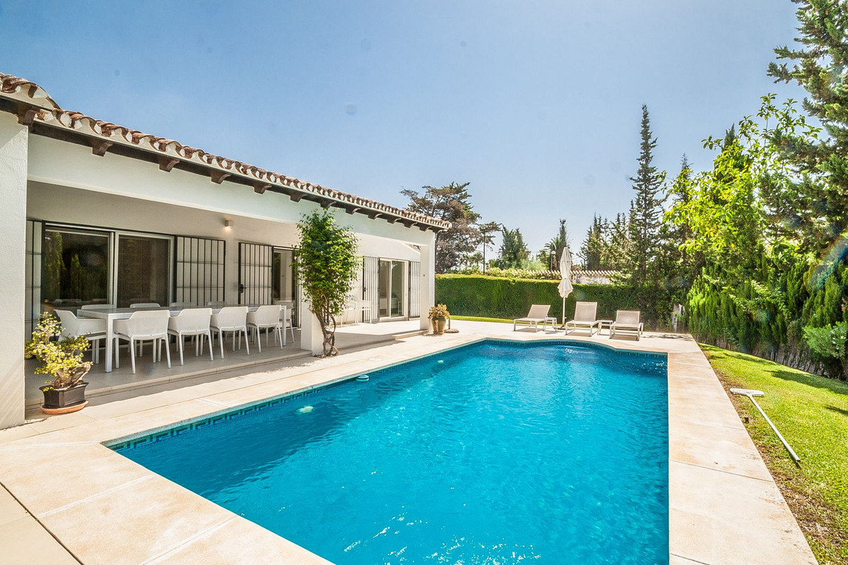 Villa for sale in Marbella