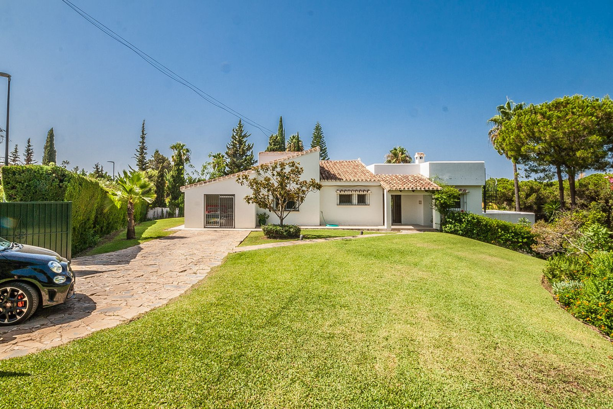 Villa for sale in Marbella
