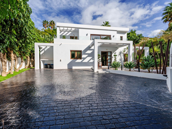 Villa for sale in Marbella