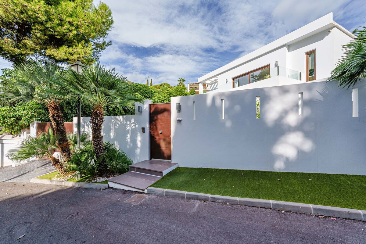 Villa for sale in Marbella