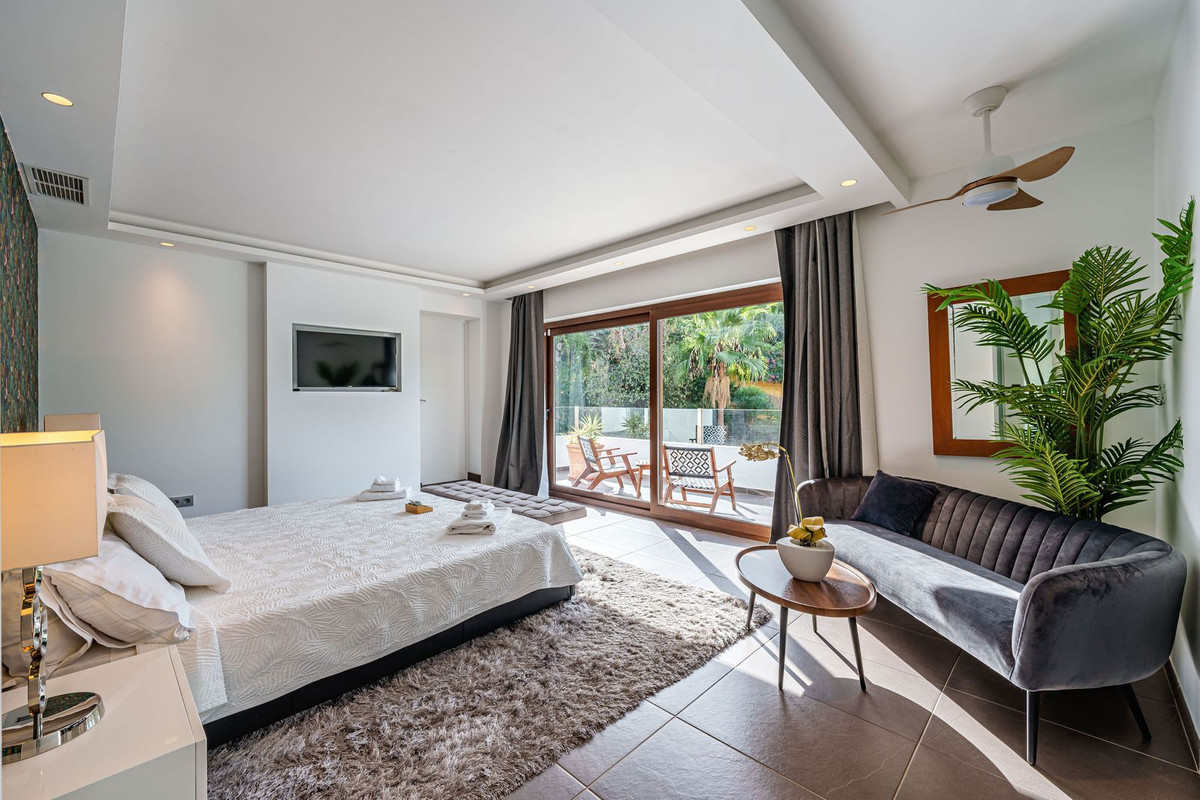 Villa for sale in Marbella
