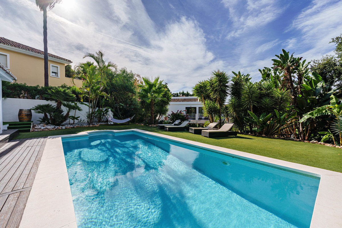Villa for sale in Marbella