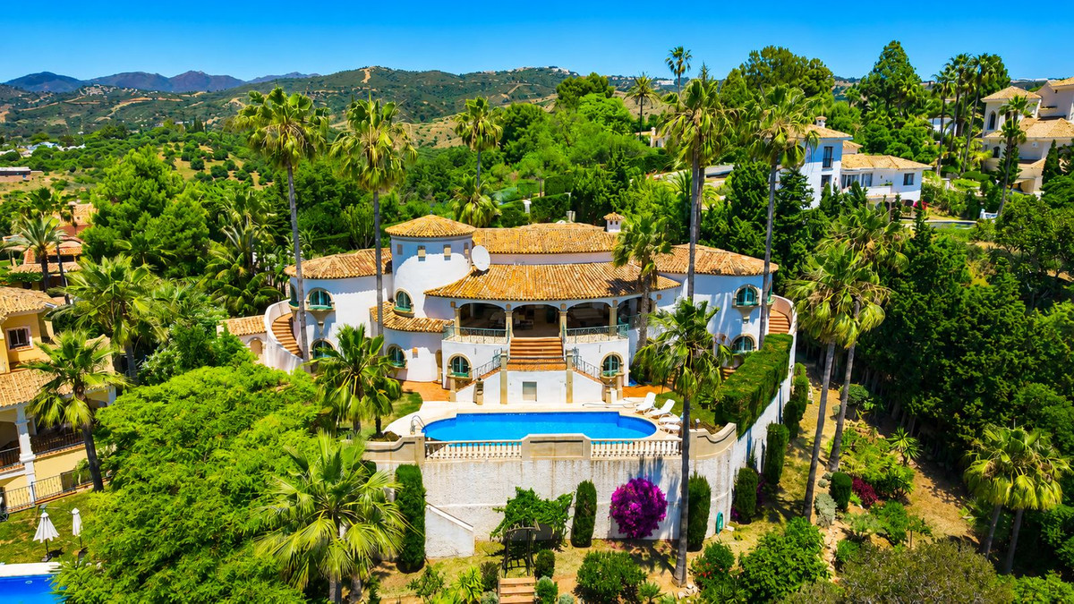 Villa for sale in Marbella