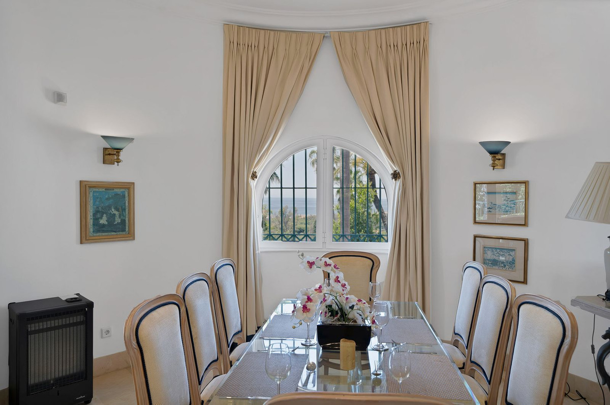 Villa for sale in Marbella