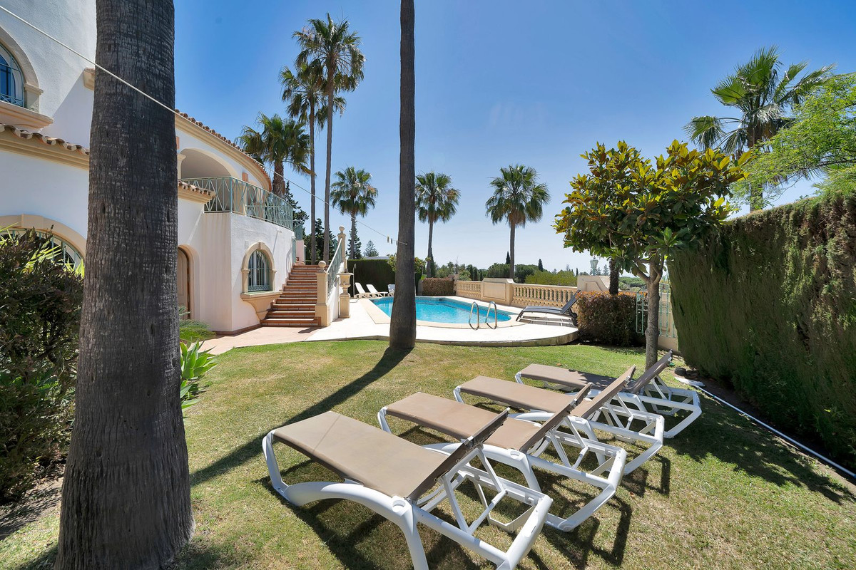 Villa for sale in Marbella