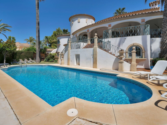 Villa for sale in Marbella