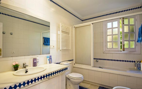 Villa for sale in Mijas