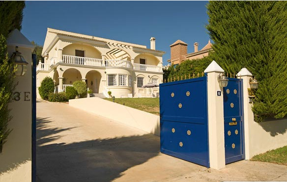 Villa for sale in Mijas