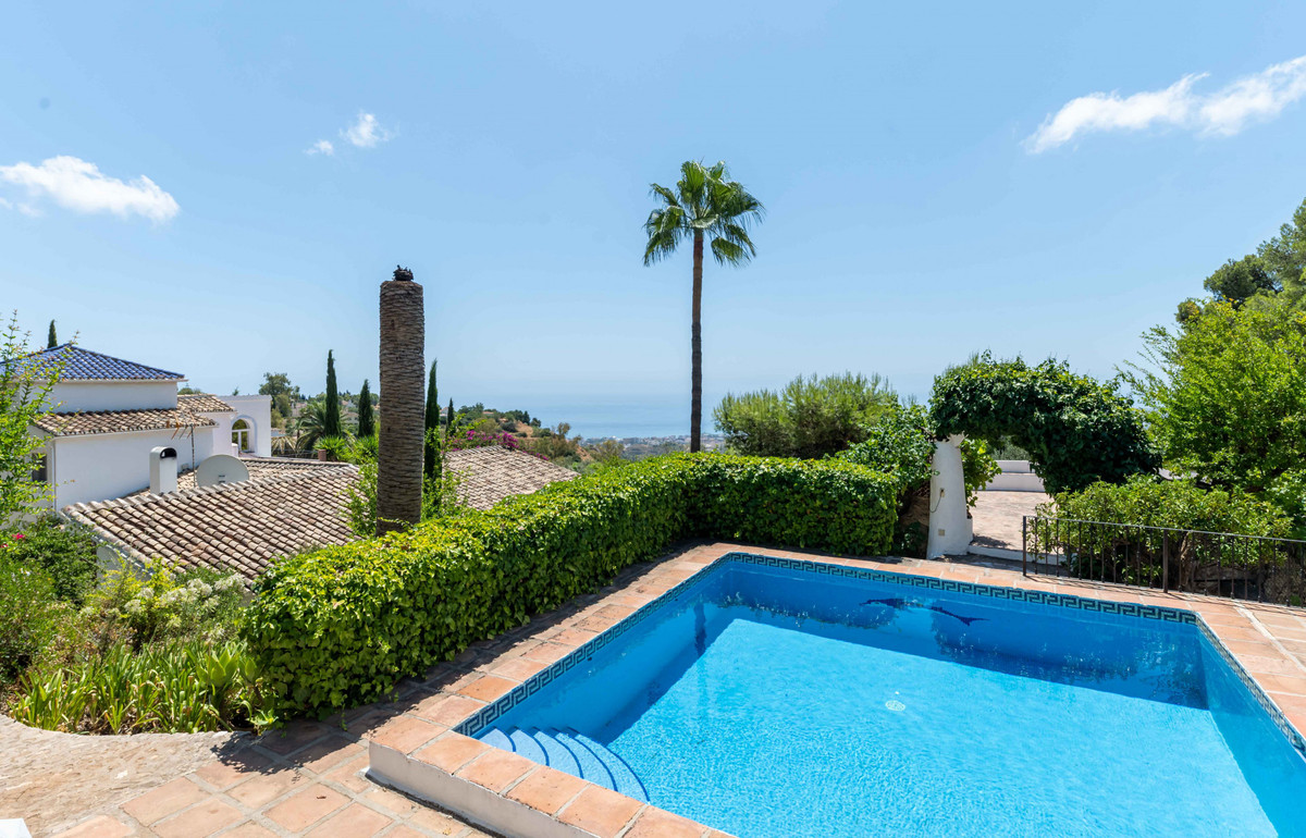 Villa-in-Mijas-Ref-R5200264 Villa for sale in Mijas