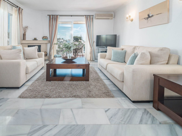 Villa for sale in Mijas