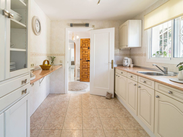Villa for sale in Mijas
