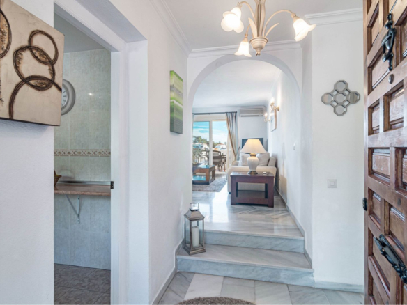 Villa for sale in Mijas
