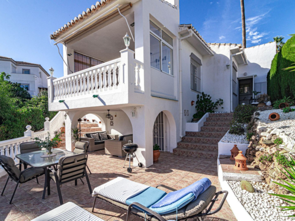 Villa for sale in Mijas