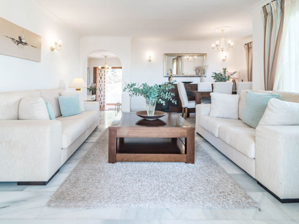 Villa for sale in Mijas