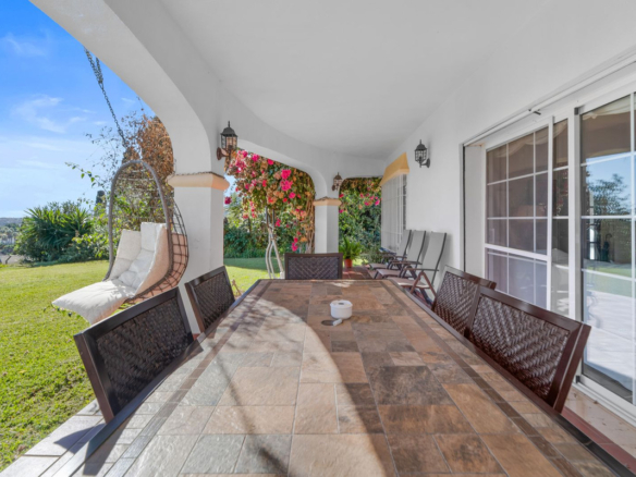 Villa for sale in Mijas