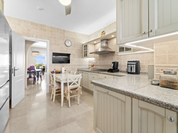 Villa for sale in Mijas