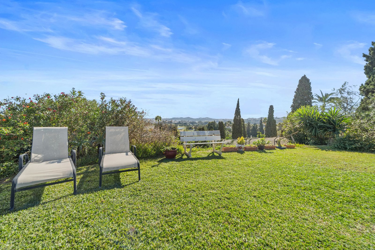 Villa for sale in Mijas