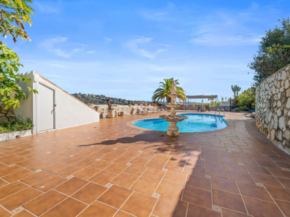 Villa for sale in Mijas