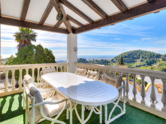 Villa for sale in Mijas