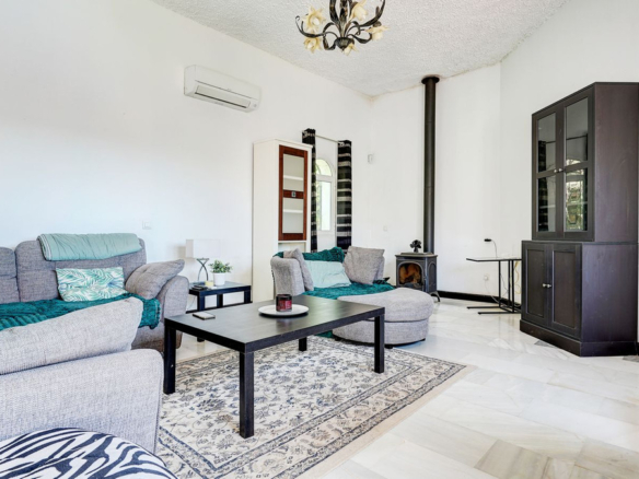 Villa for sale in Mijas