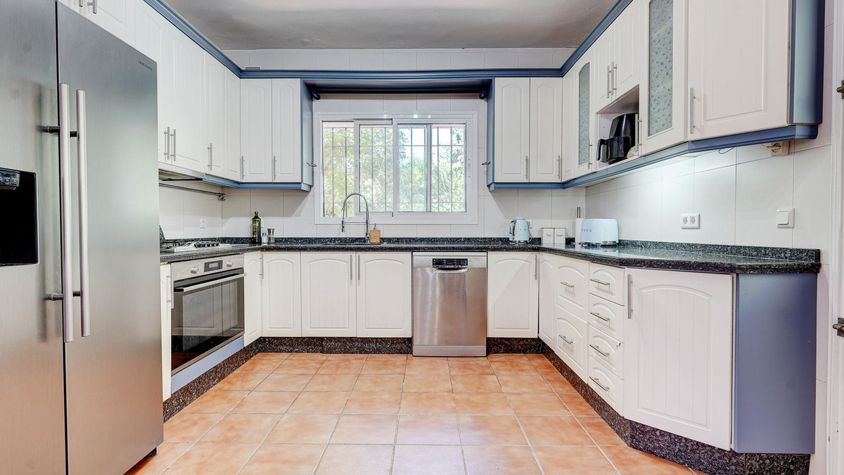 Villa for sale in Mijas