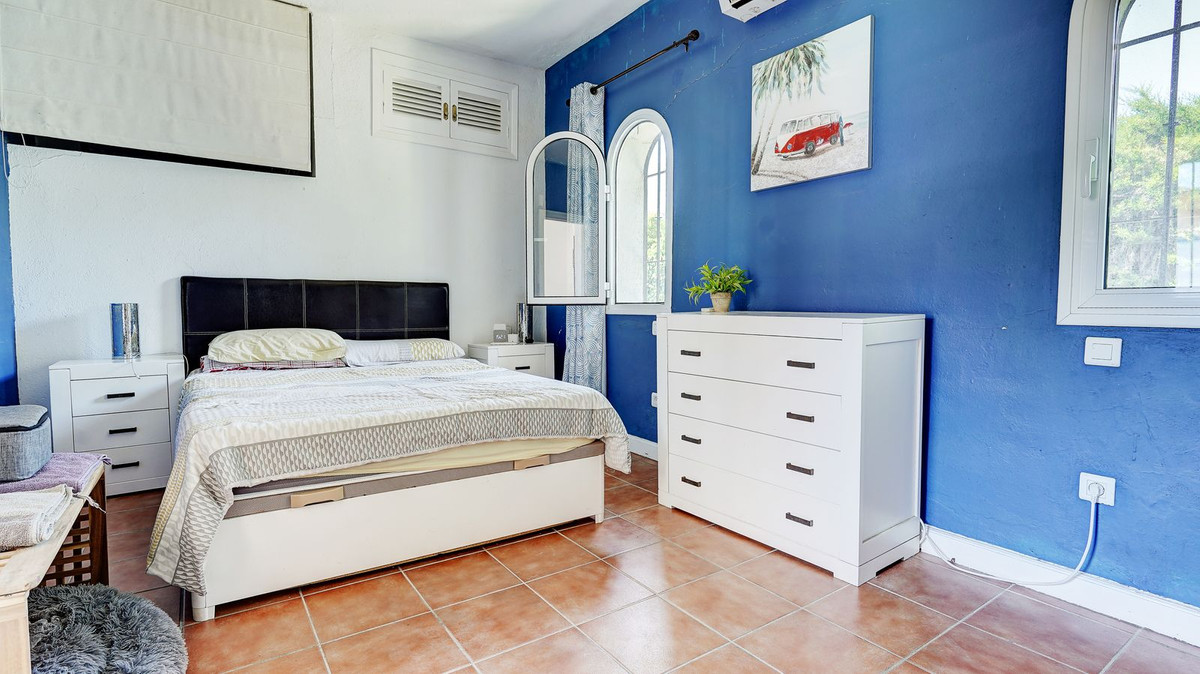 Villa for sale in Mijas