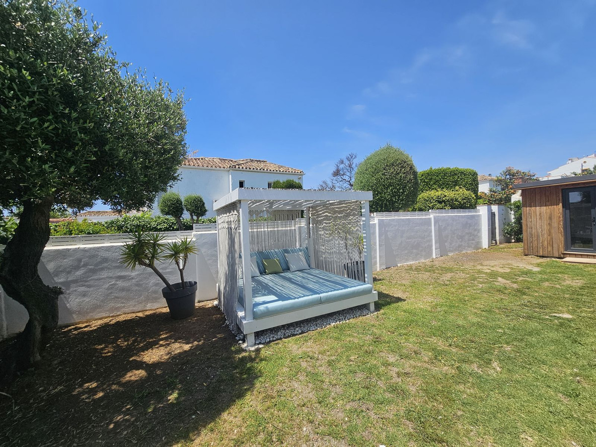 Villa for sale in Mijas