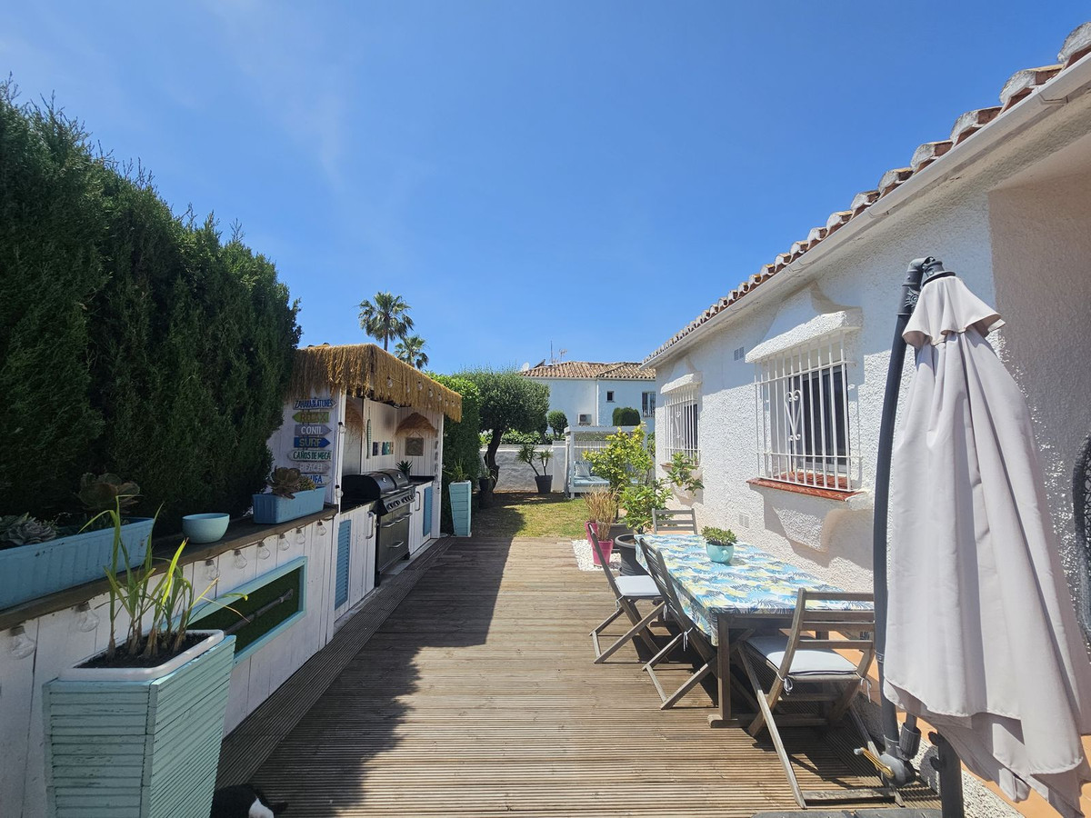 Villa for sale in Mijas