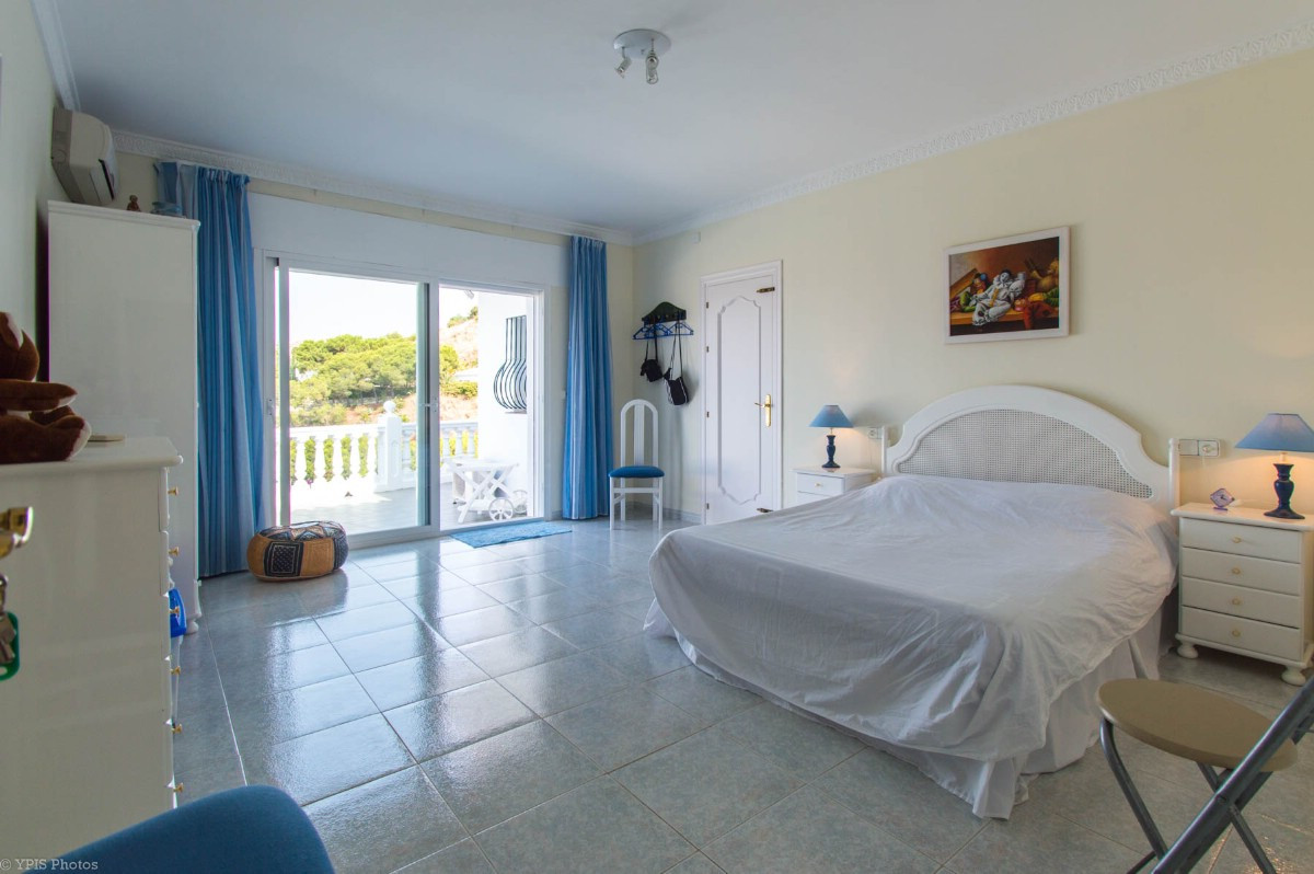 Villa for sale in Mijas