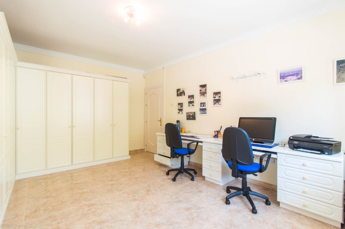 Villa for sale in Mijas
