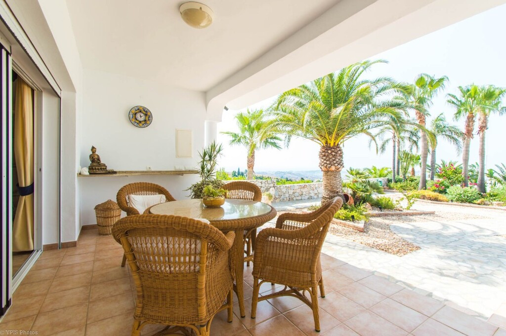 Villa for sale in Mijas