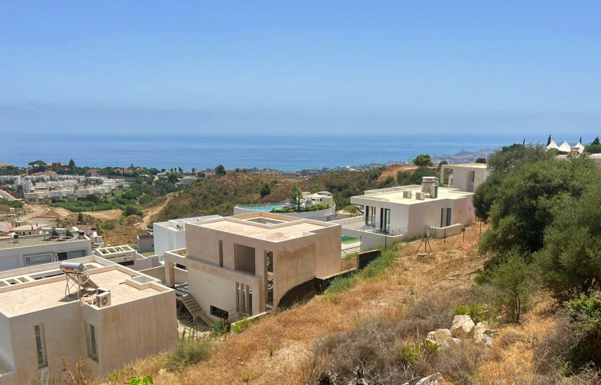 Villa for sale in Mijas