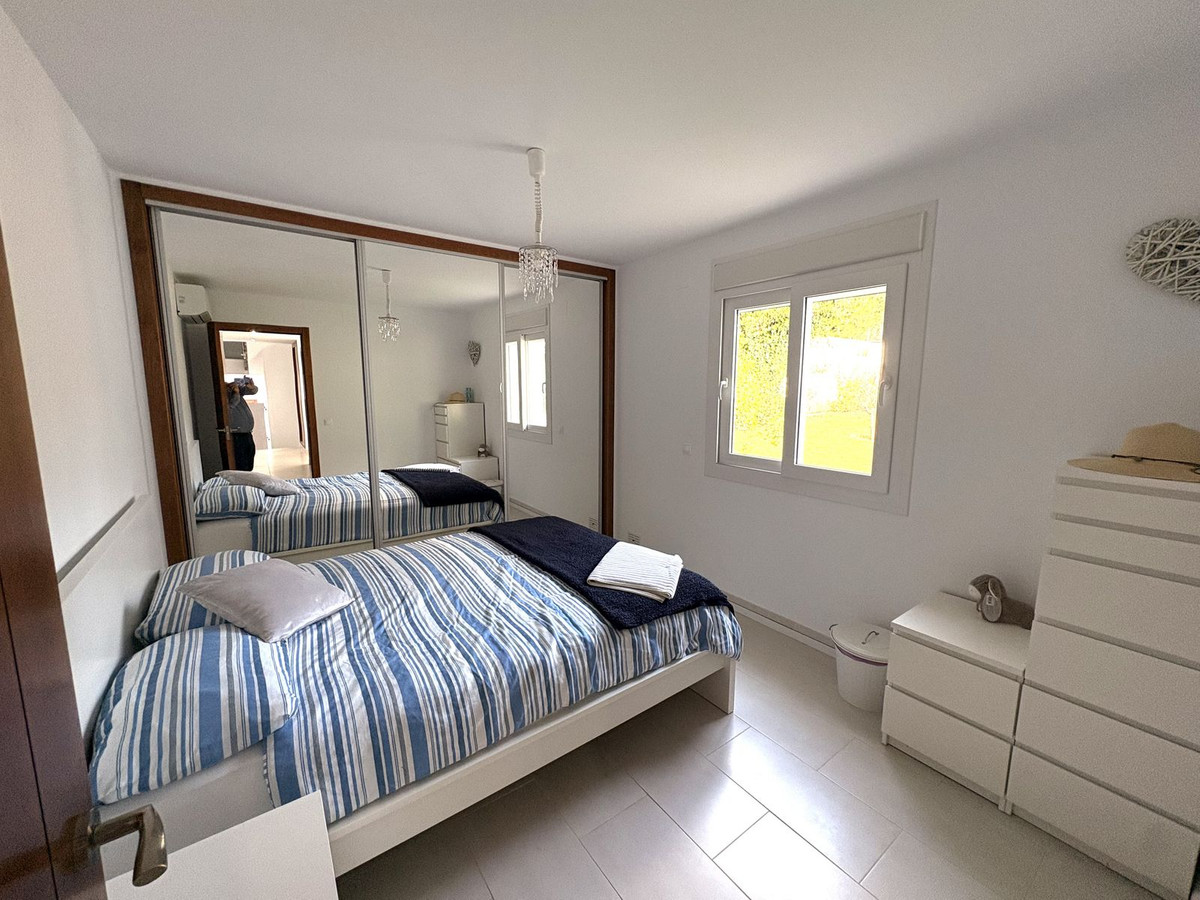 Villa for sale in Mijas