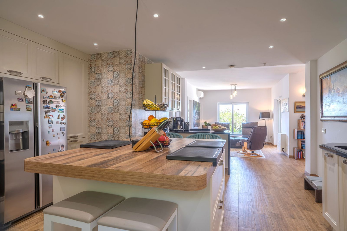 Villa for sale in Mijas