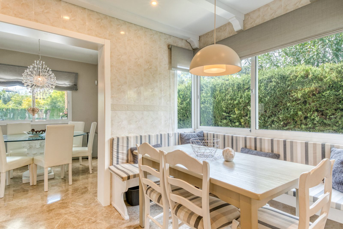 Villa for sale in Mijas