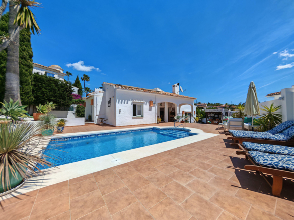 Villa for sale in Mijas