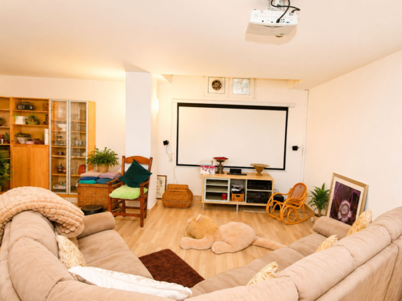Villa for sale in Mijas