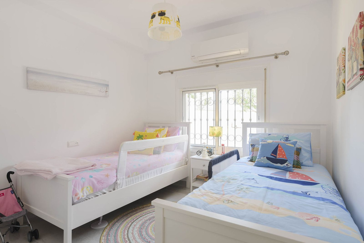 Villa for sale in Mijas
