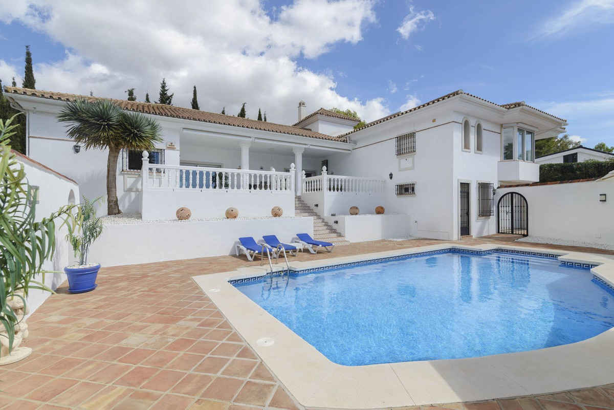 Villa-in-Mijas-Ref-R5394136 Villa for sale in Mijas