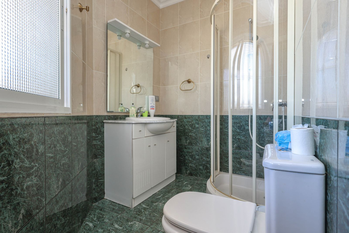 Villa for sale in Monda
