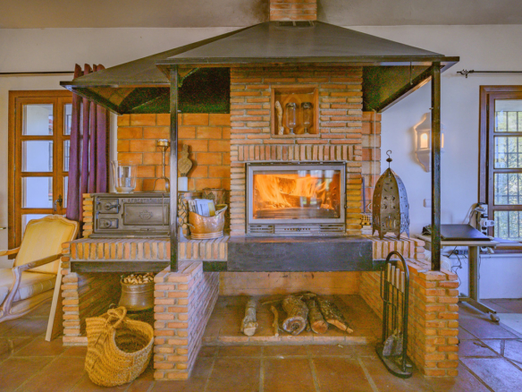 Villa for sale in Ojén