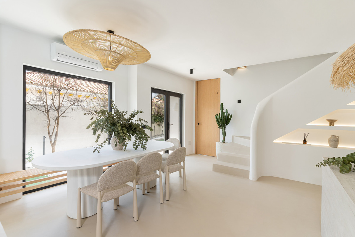 Villa for sale in Torremolinos