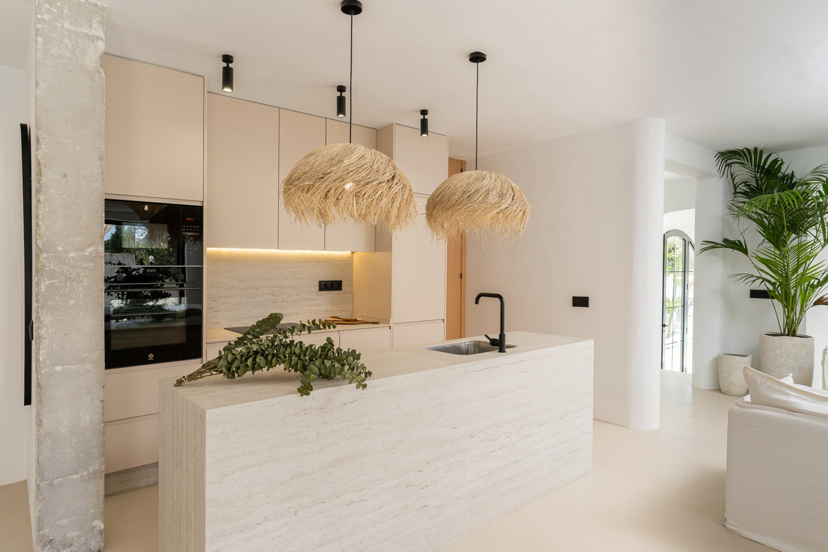 Villa for sale in Torremolinos