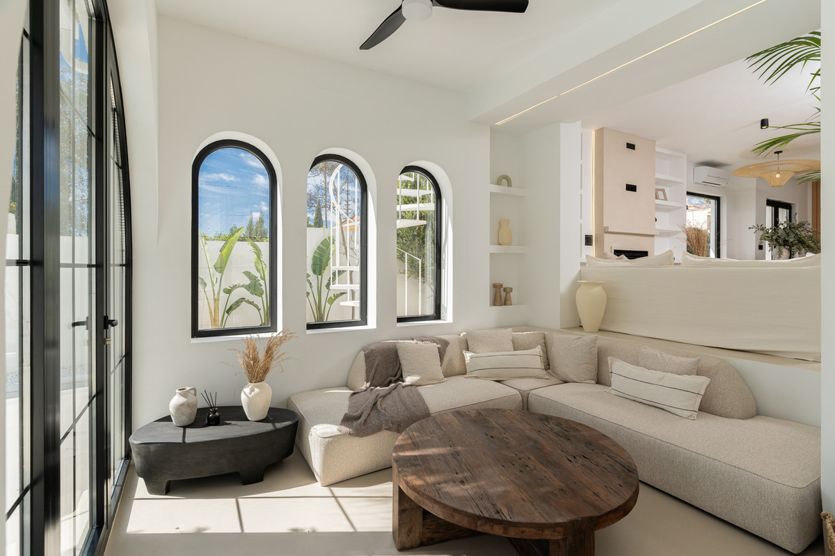 Villa for sale in Torremolinos