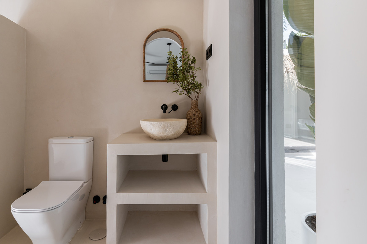Villa for sale in Torremolinos