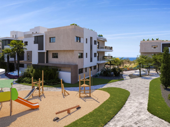 New Semi-Detached House for sale in Estepona