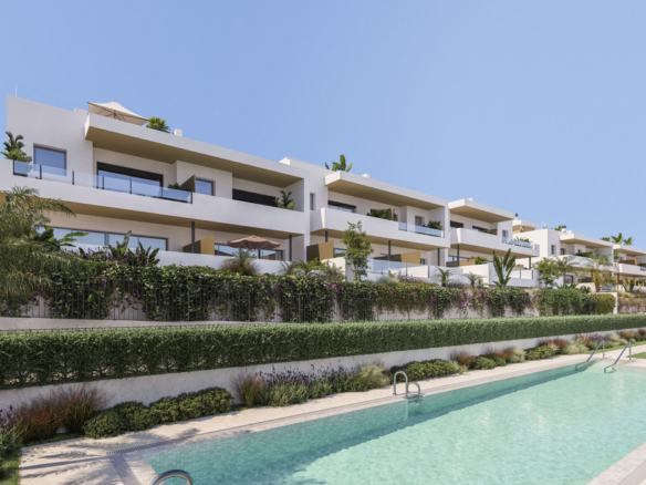 New Semi-Detached House for sale in Estepona