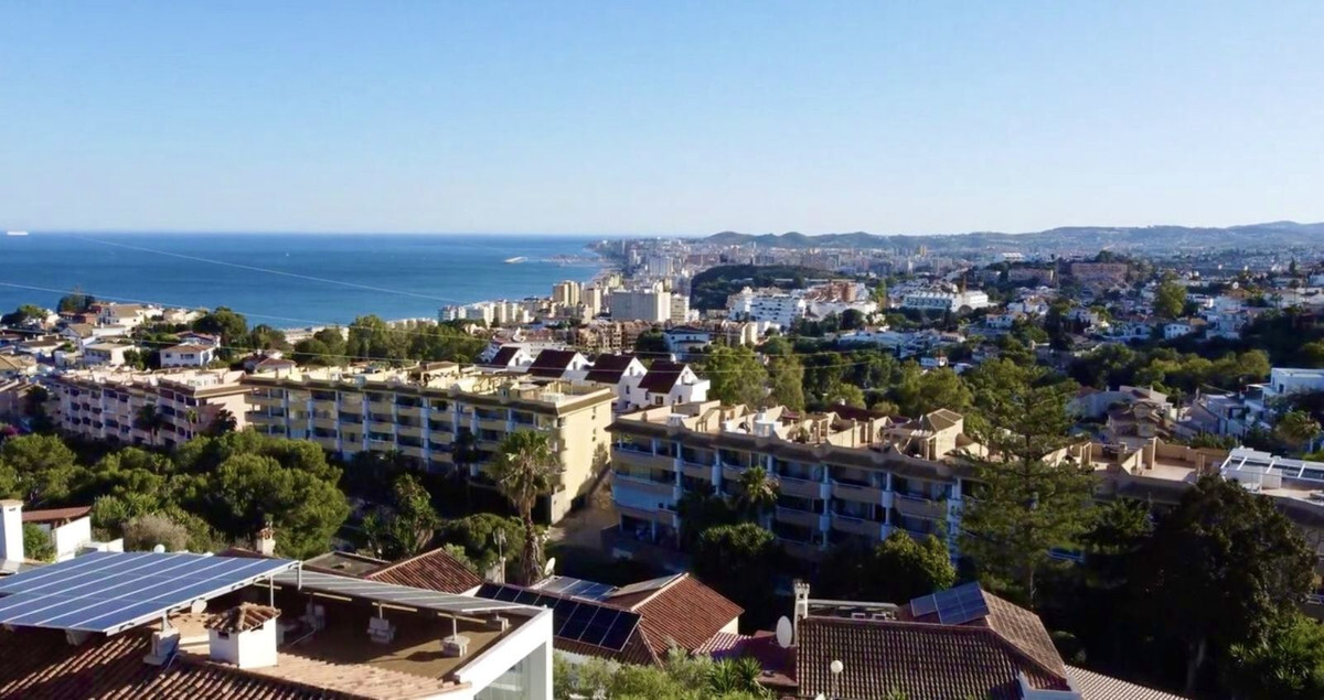 New Semi-Detached House for sale in Fuengirola
